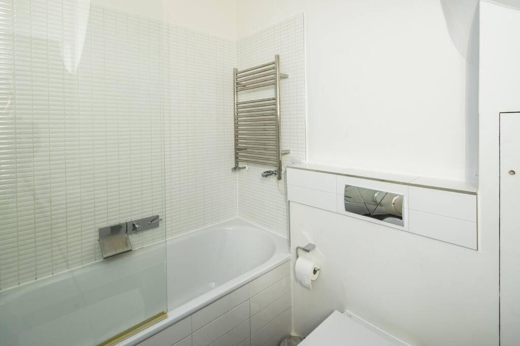 Chic And Spacious Flat Near Bond Street Apartment London Bagian luar foto